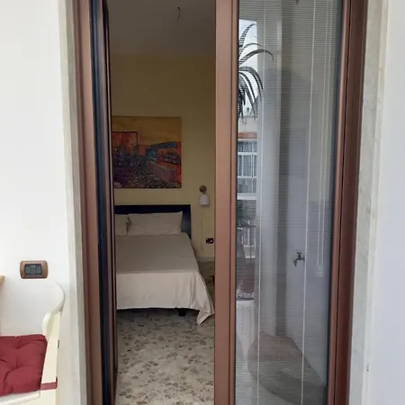 Confortevole Bari Exterior foto